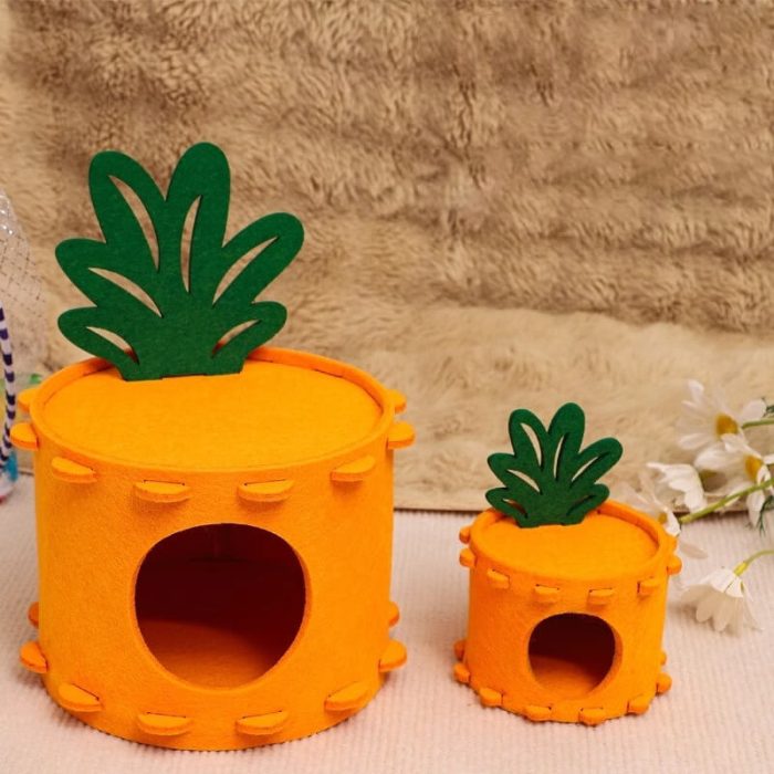 Cozy Felt Cottage Tunnel for Guinea Pigs, Hamsters & Small Pets - Image 1