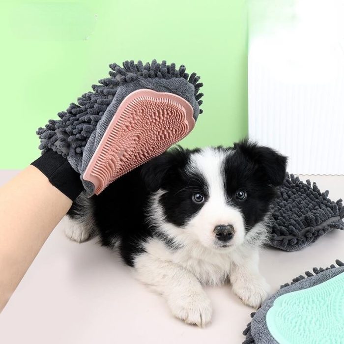 2-in-1 Pet Bathing & Grooming Glove with Silicone Brush and Microfiber Drying - Image 1