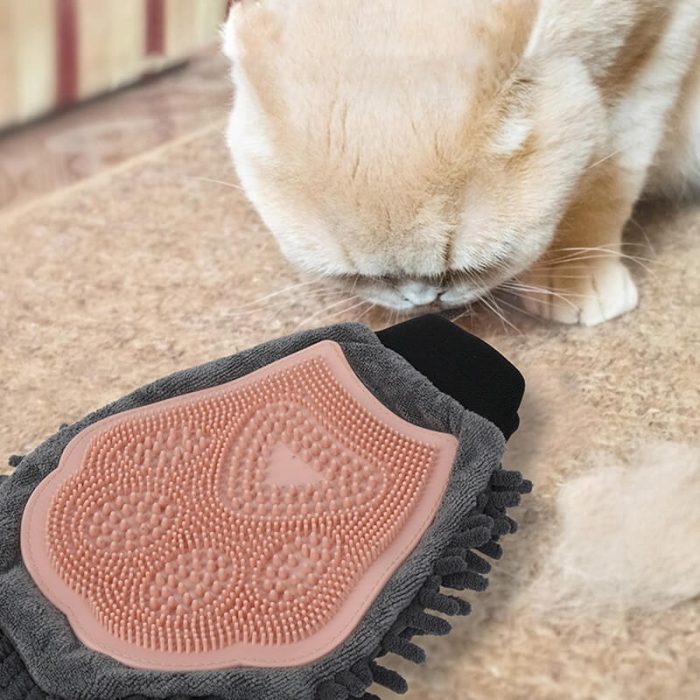 2-in-1 Pet Bathing & Grooming Glove with Silicone Brush and Microfiber Drying - Image 3